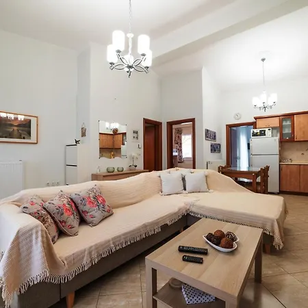 Porto Ofrynio Deluxe Golden Apartment Ofrinion